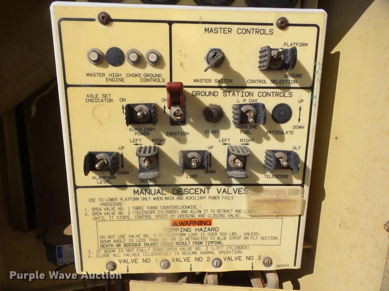 image for item DF1259 1996 JLG 60H boom lift