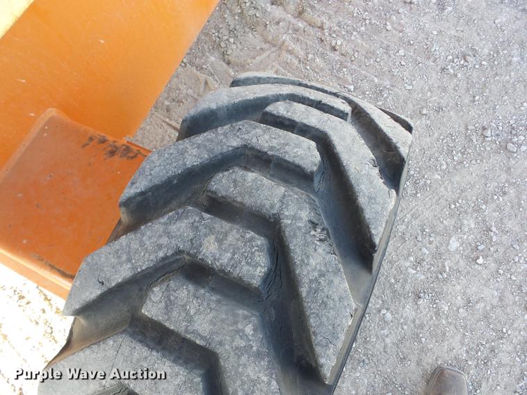 image for item DF1259 1996 JLG 60H boom lift