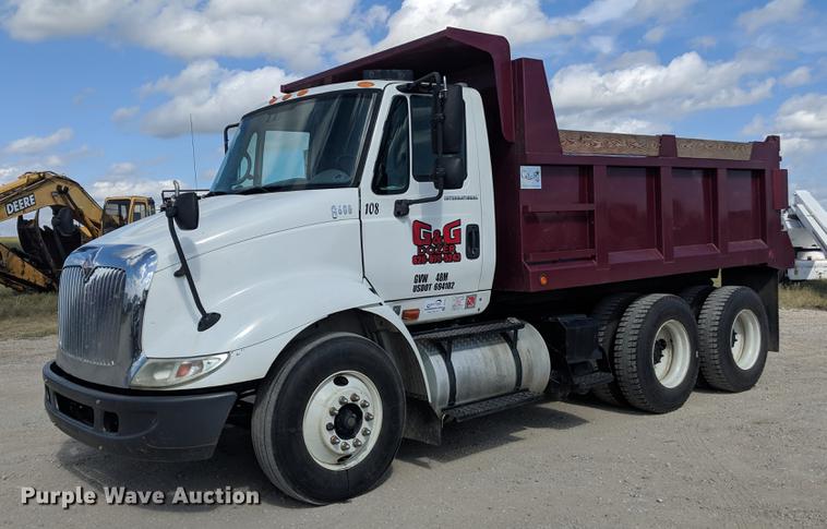 image for item DF1262 2006 International 8600 dump truck