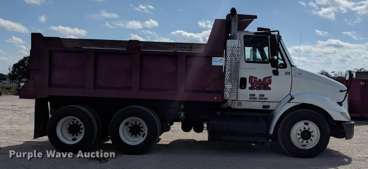 image for item DF1262 2006 International 8600 dump truck