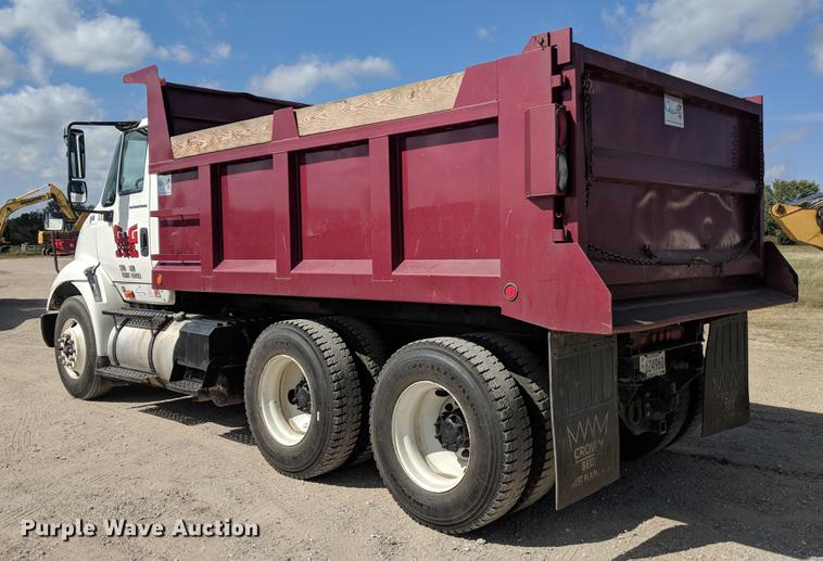 image for item DF1262 2006 International 8600 dump truck