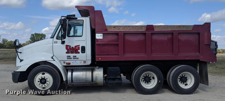image for item DF1262 2006 International 8600 dump truck