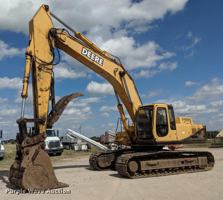 image for item DF1263 1999 John Deere 330 LC excavator