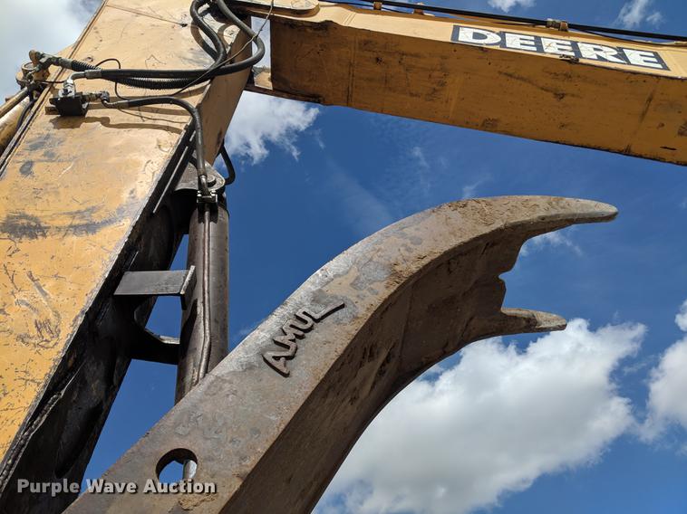 image for item DF1263 1999 John Deere 330 LC excavator