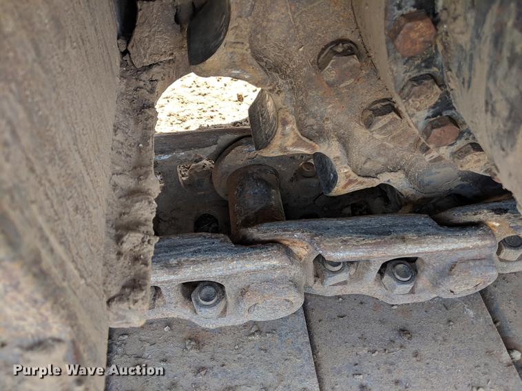 image for item DF1263 1999 John Deere 330 LC excavator