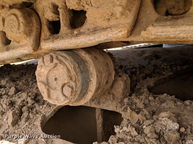 image for item DF1263 1999 John Deere 330 LC excavator