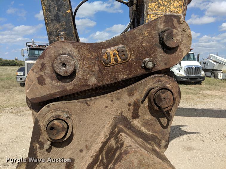 image for item DF1263 1999 John Deere 330 LC excavator