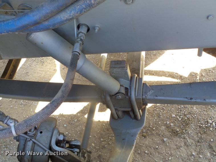 image for item DF1264 1999 Peterbilt 385 roll off container truck