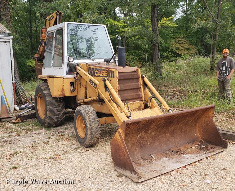 image for item DF2440 Case 480D backhoe