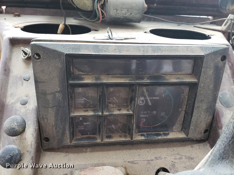 image for item DF2440 Case 480D backhoe