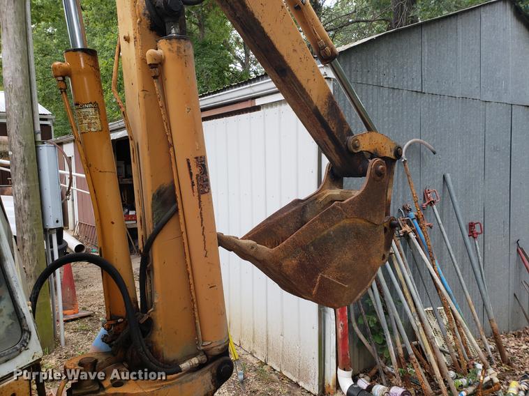 image for item DF2440 Case 480D backhoe