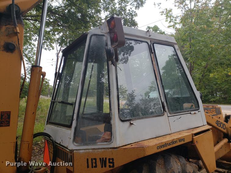 image for item DF2440 Case 480D backhoe