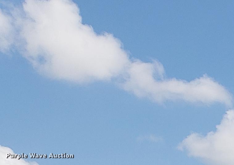 image for item DF2447 1993 Ford F700 flatbed truck