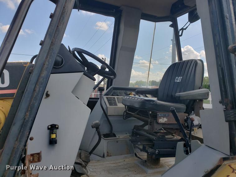 image for item DF2448 1994 Caterpillar 416B backhoe