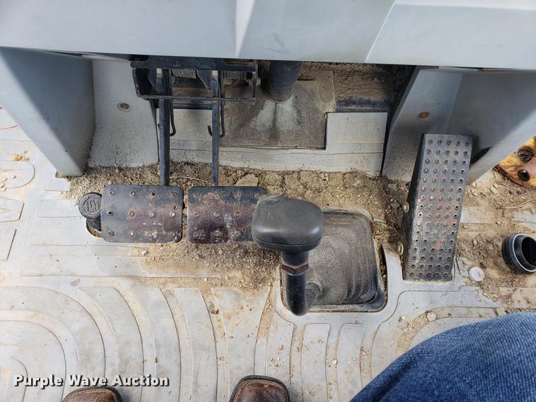 image for item DF2448 1994 Caterpillar 416B backhoe