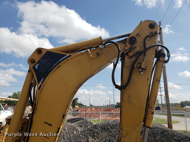 image for item DF2448 1994 Caterpillar 416B backhoe