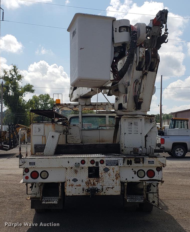 image for item DF2449 1995 Ford F800 bucket truck