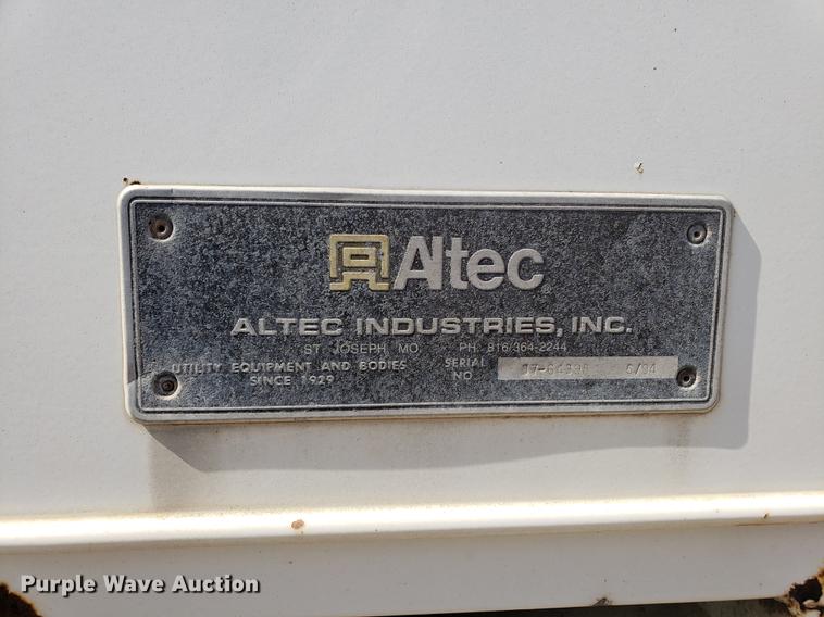 image for item DF2449 1995 Ford F800 bucket truck