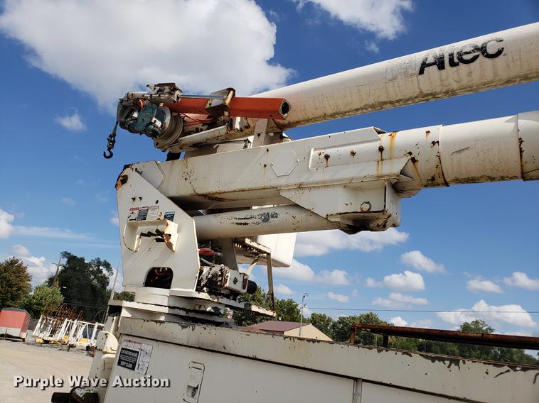 image for item DF2449 1995 Ford F800 bucket truck