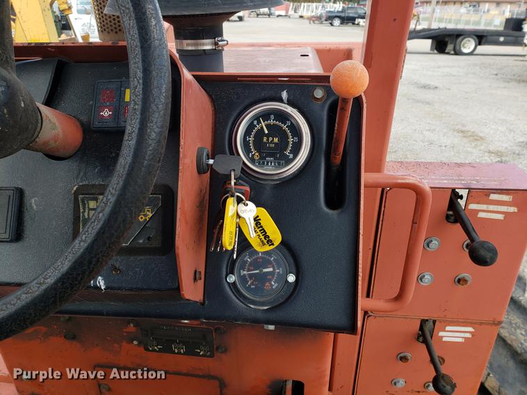 image for item DF2450 1996 Ditch Witch 8020 cable plow