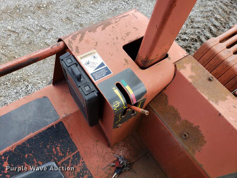 image for item DF2450 1996 Ditch Witch 8020 cable plow