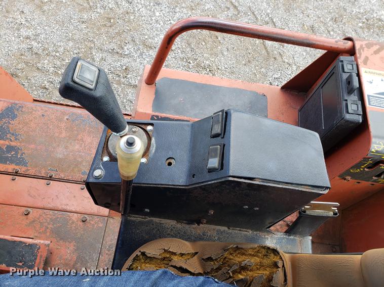 image for item DF2450 1996 Ditch Witch 8020 cable plow