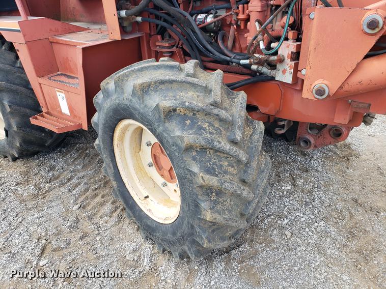 image for item DF2450 1996 Ditch Witch 8020 cable plow