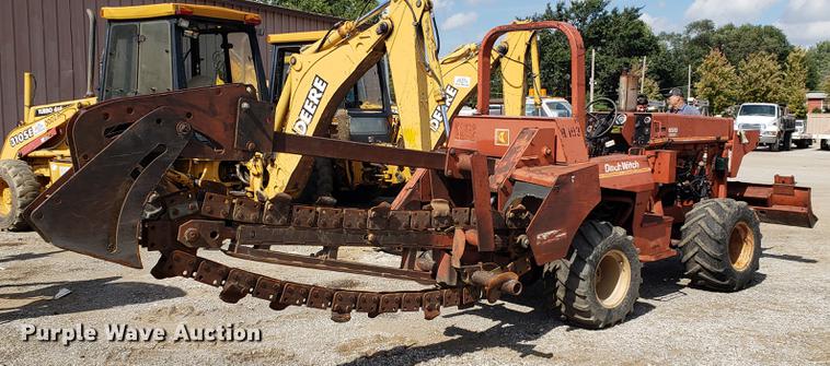 image for item DF2452 1985 Ditch Witch 6510 trencher