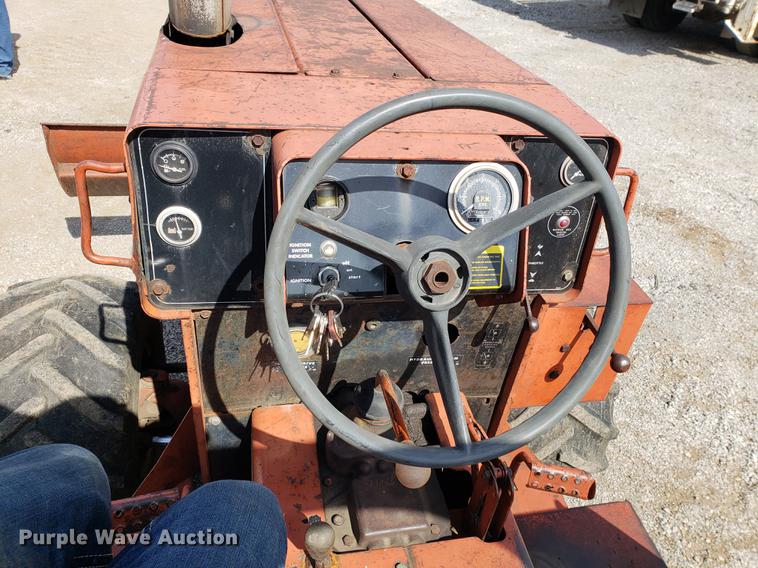 image for item DF2452 1985 Ditch Witch 6510 trencher