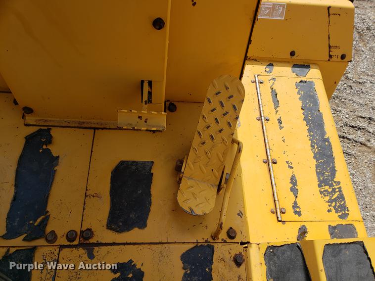 image for item DF2454 Vermeer V8550 vibratory cable plow