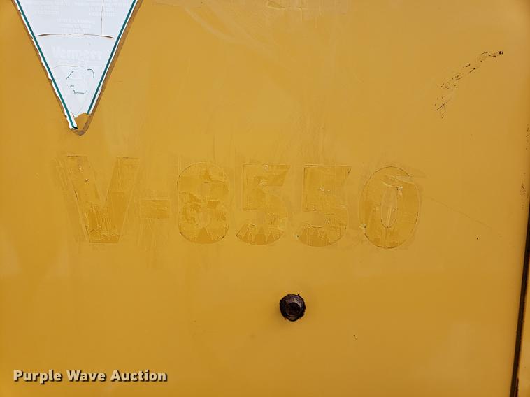 image for item DF2454 Vermeer V8550 vibratory cable plow