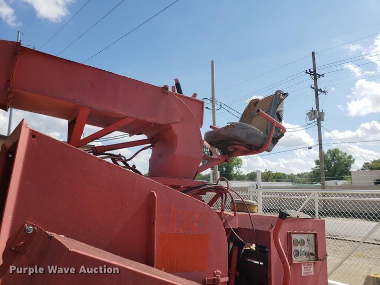 image for item DF2455 1979 Finn MSD-29 straw blower