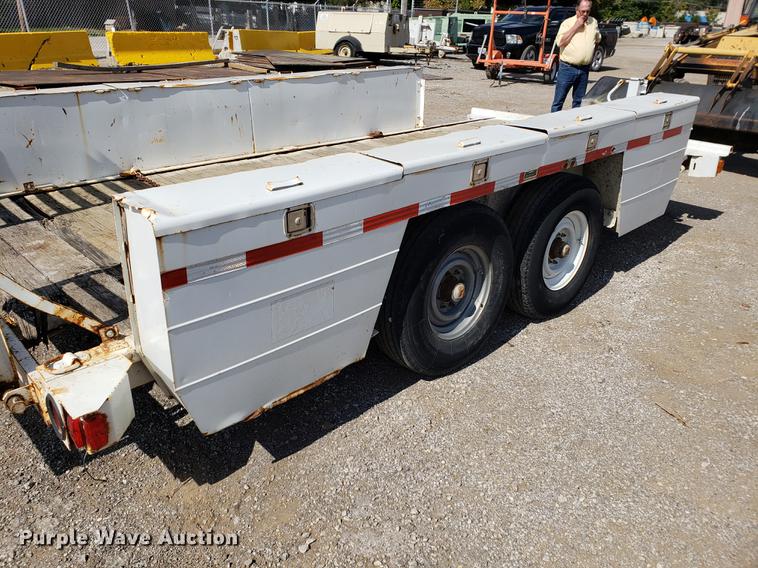 image for item DF2456 1991 Charles Machine Works TP14J equipment trailer