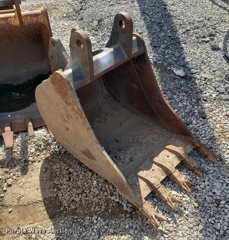 image for item DF2460 (11) buckets