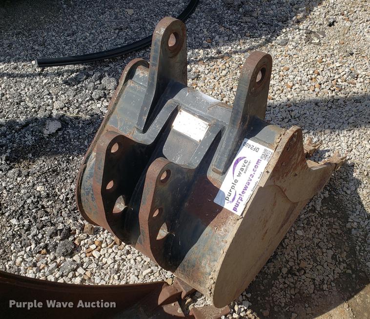 image for item DF2460 (11) buckets