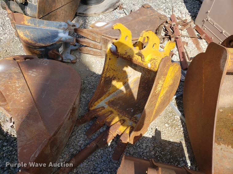 image for item DF2460 (11) buckets