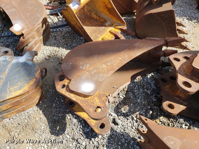 image for item DF2460 (11) buckets