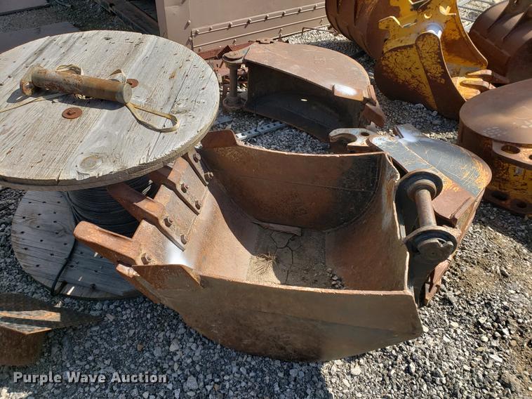 image for item DF2460 (11) buckets