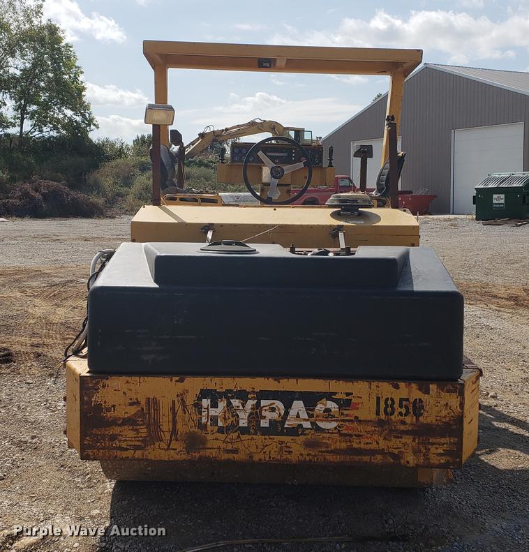 image for item DF2464 Hypac C766C double drum vibratory roller