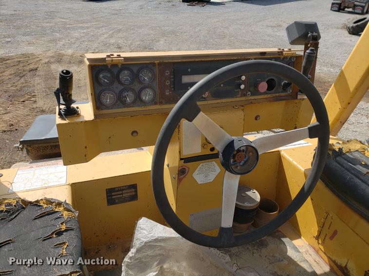 image for item DF2464 Hypac C766C double drum vibratory roller