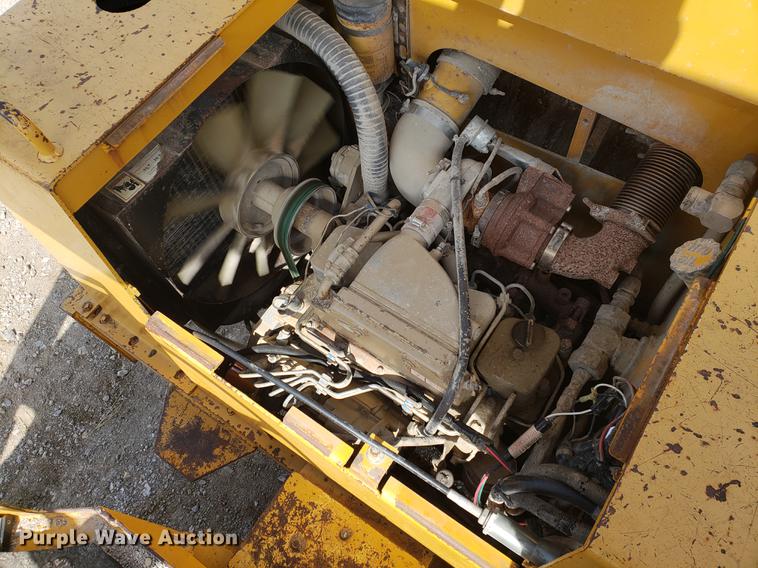 image for item DF2464 Hypac C766C double drum vibratory roller