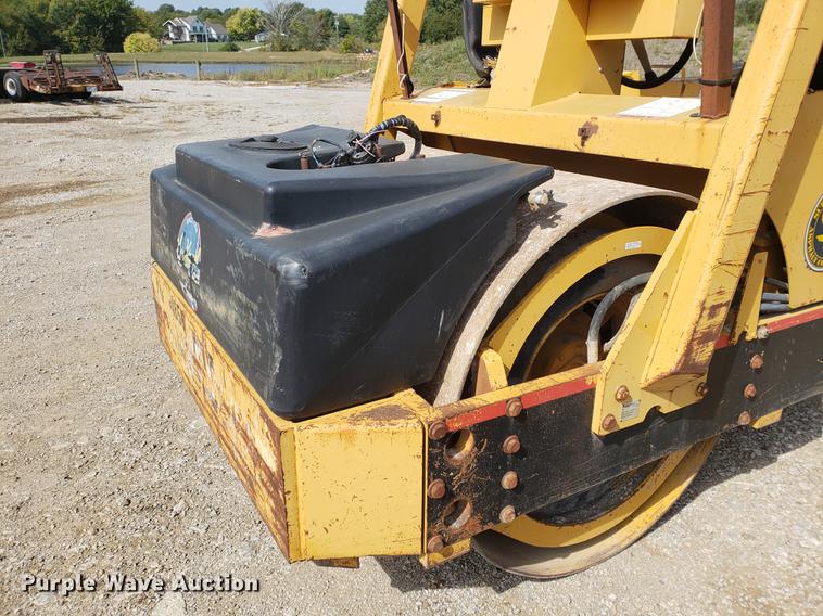 image for item DF2464 Hypac C766C double drum vibratory roller