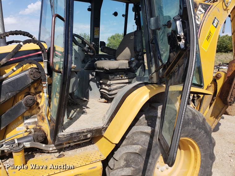 image for item DF2465 2004 Caterpillar 420D IT backhoe