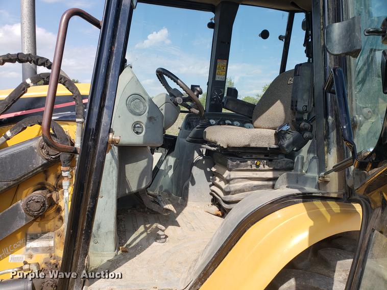 image for item DF2465 2004 Caterpillar 420D IT backhoe