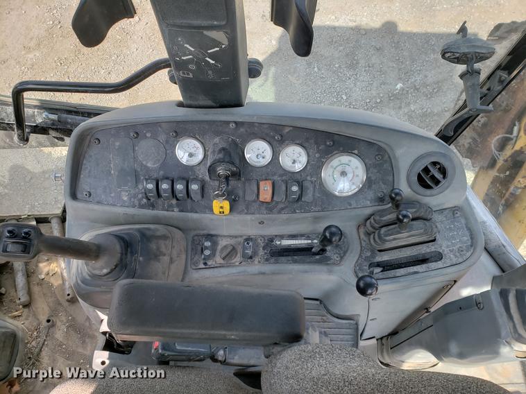 image for item DF2465 2004 Caterpillar 420D IT backhoe