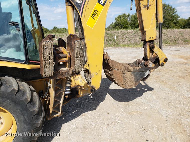 image for item DF2465 2004 Caterpillar 420D IT backhoe
