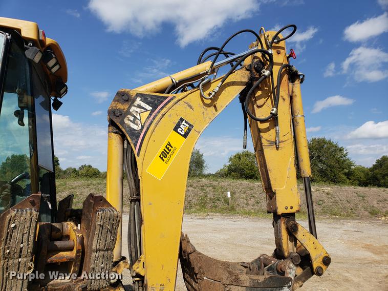 image for item DF2465 2004 Caterpillar 420D IT backhoe