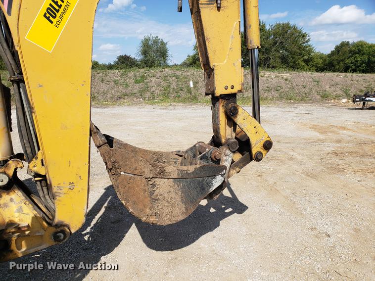 image for item DF2465 2004 Caterpillar 420D IT backhoe