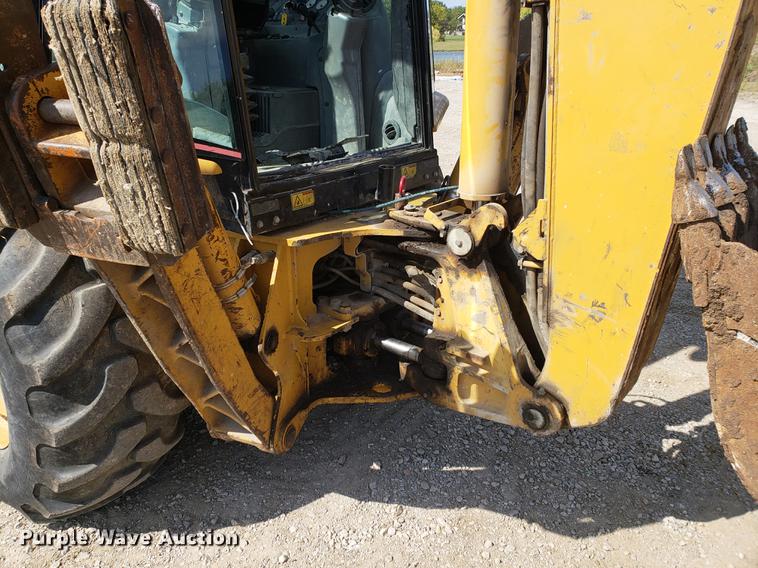 image for item DF2465 2004 Caterpillar 420D IT backhoe
