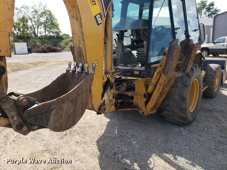 image for item DF2465 2004 Caterpillar 420D IT backhoe